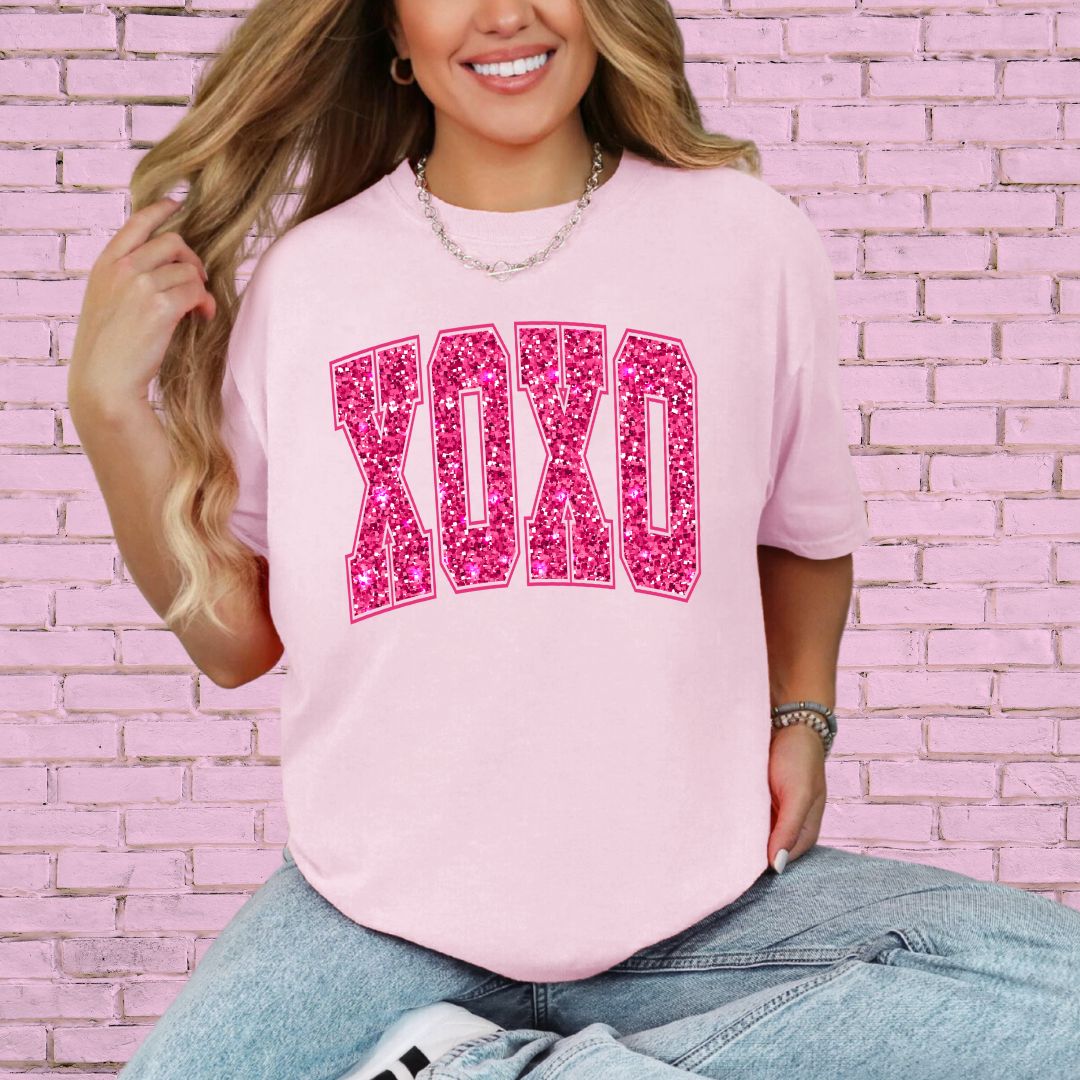 XOXO Faux Sequins T-shirt